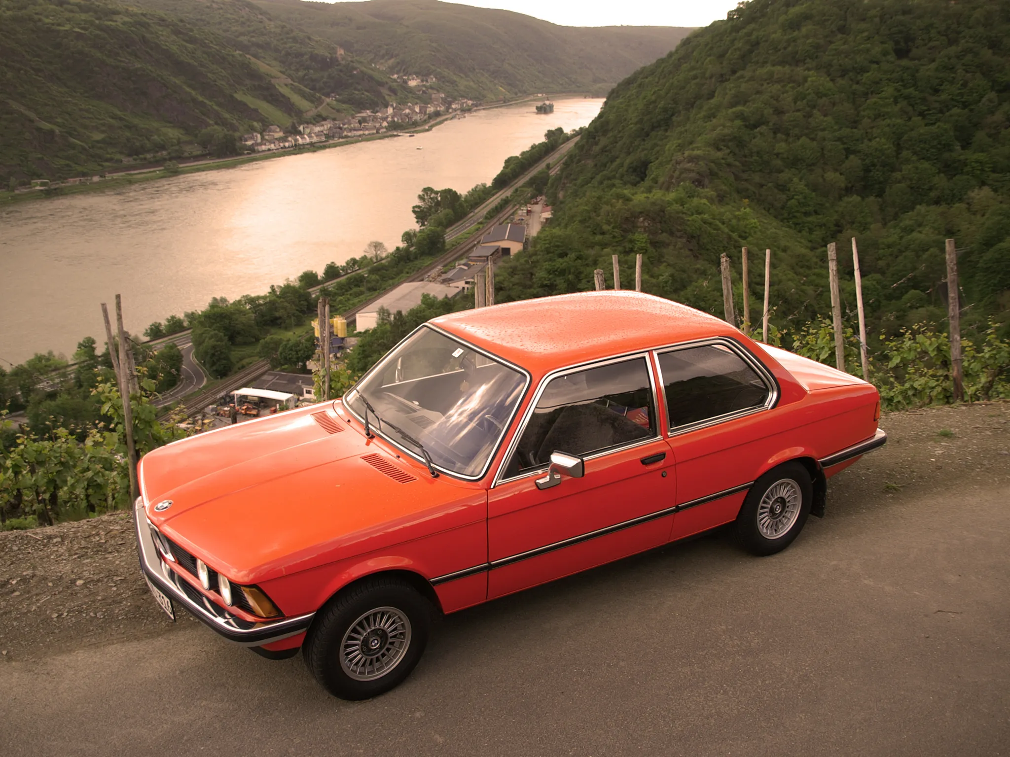 BMW 3 series 320i 1975 photo - 9