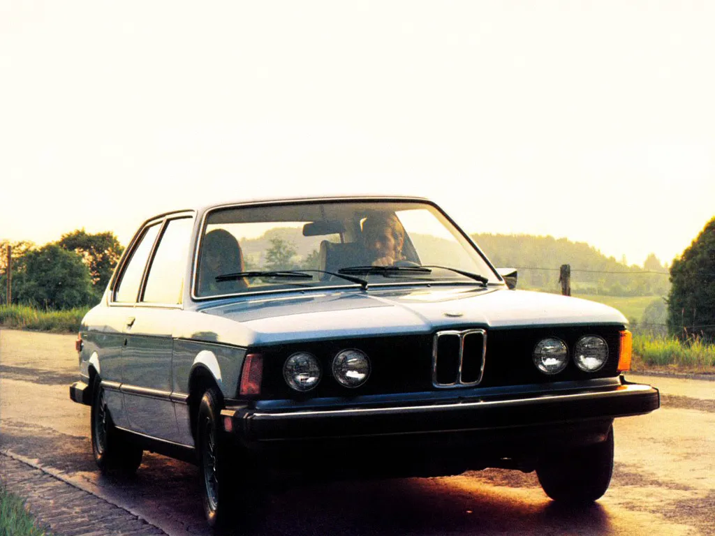BMW 3 series 320i 1977 photo - 4