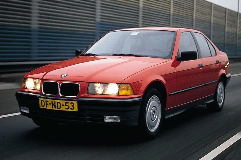 BMW 3 series 320i 1991 photo - 11