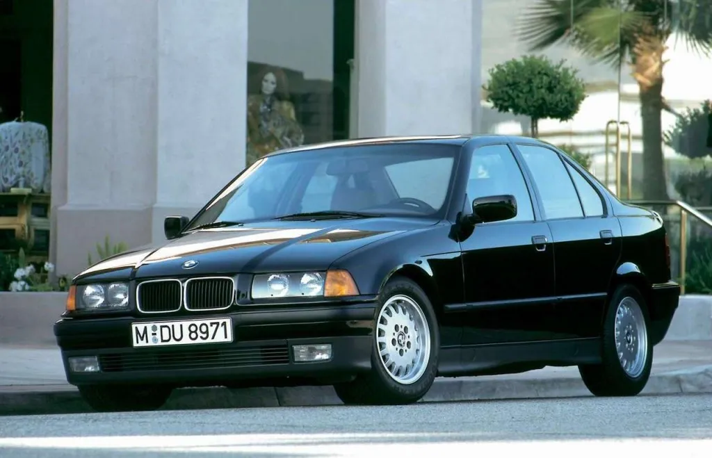 BMW 3 series 320i 1994 photo - 1