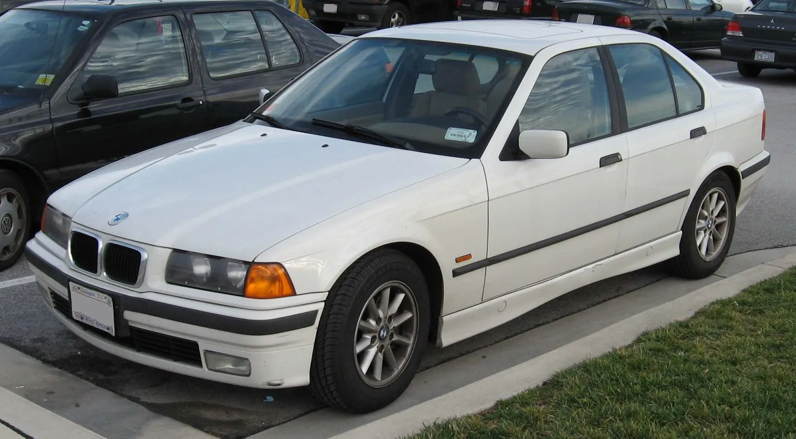 BMW 3 series 320i 1994 photo - 3