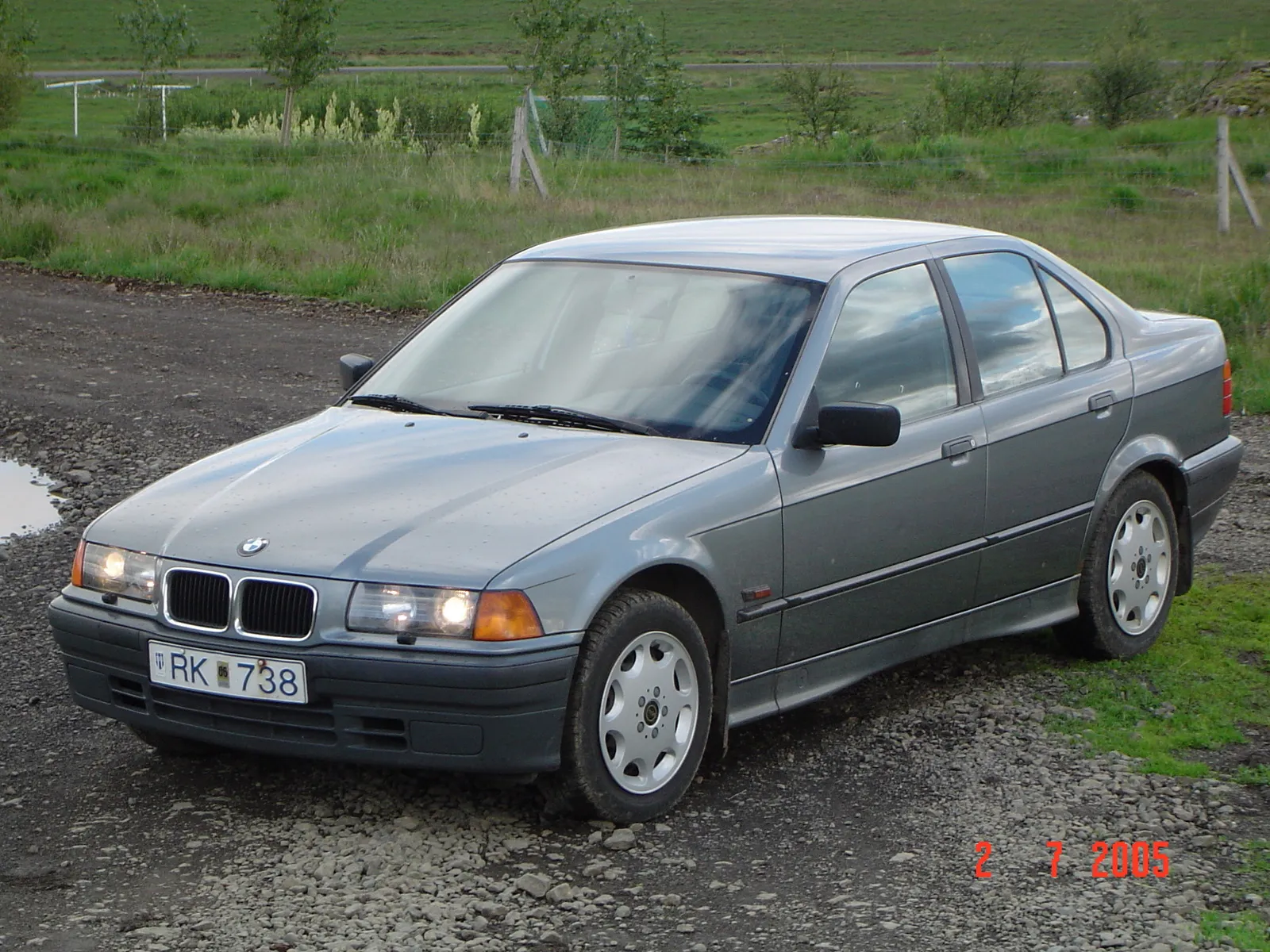 BMW 3 series 320i 1994 photo - 7