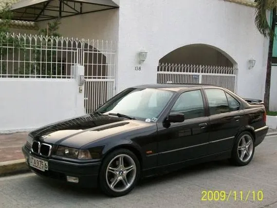 BMW 3 series 320i 1997 photo - 10