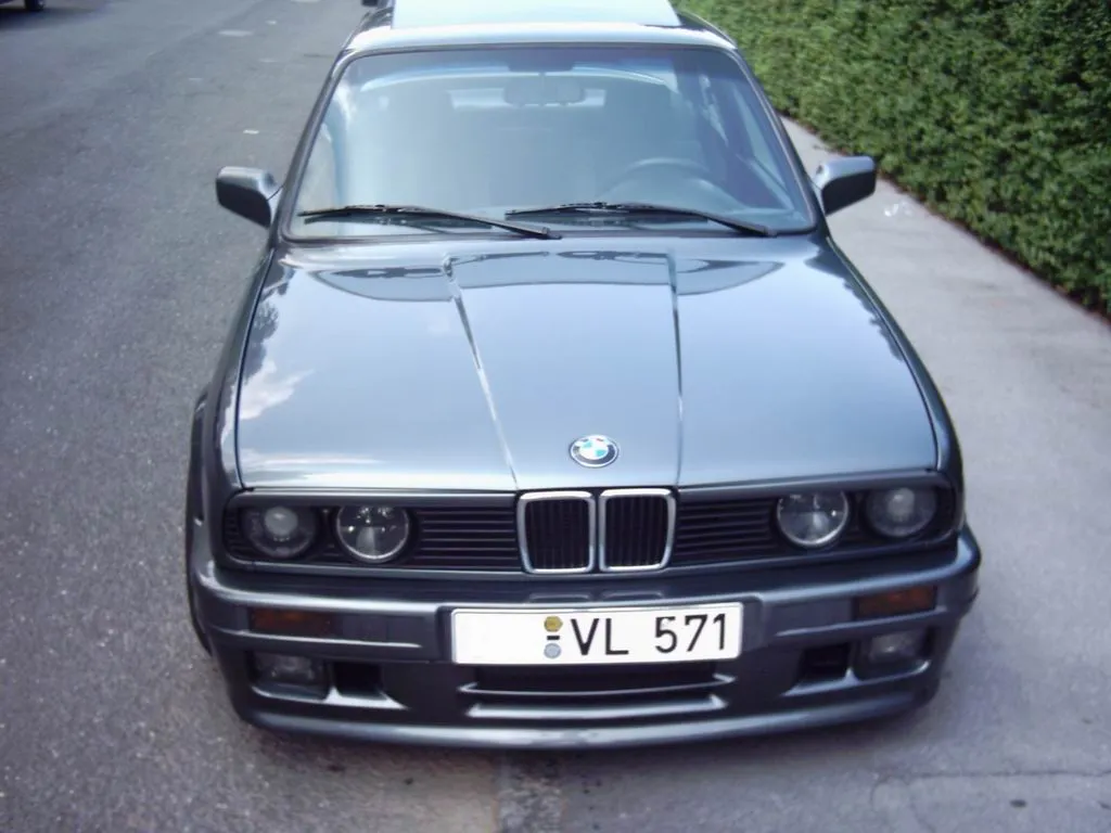 BMW 3 series 320is 1991 photo - 10