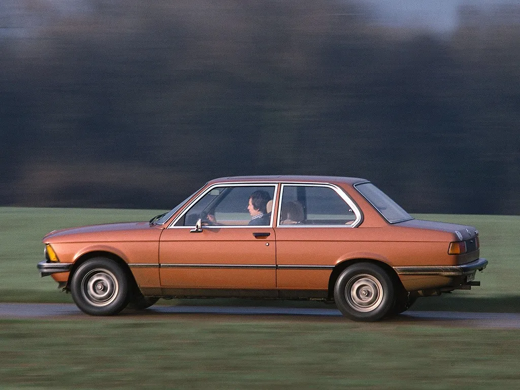 BMW 3 series 323i 1975 photo - 5