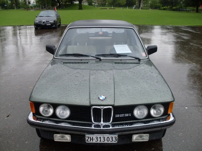 BMW 3 series 323i 1975 photo - 8