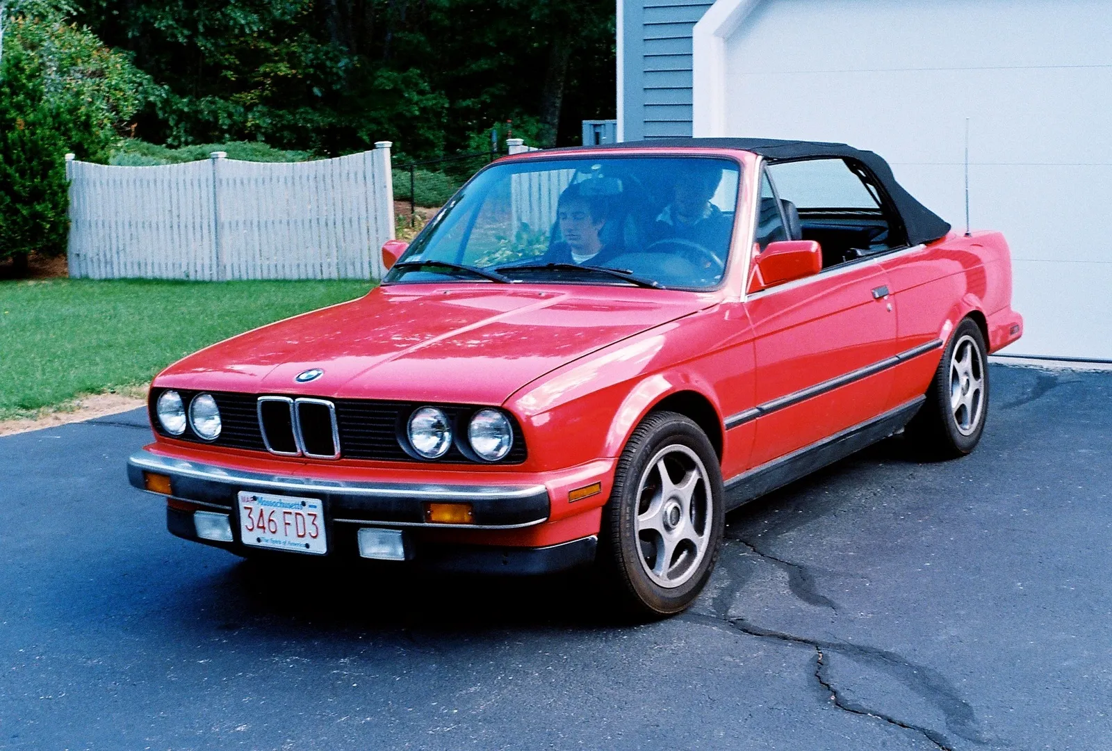 BMW 3 series 323i 1990 photo - 8