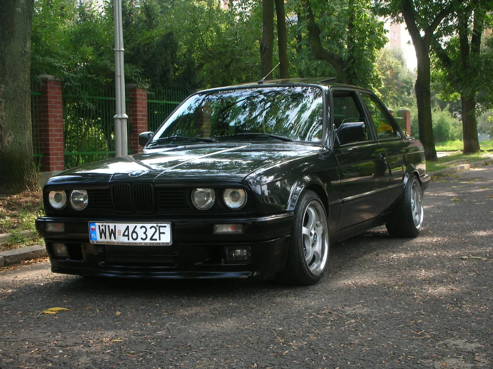 BMW 3 series 324d 1988 photo - 10
