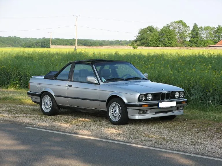 BMW 3 series 324d 1990 photo - 7