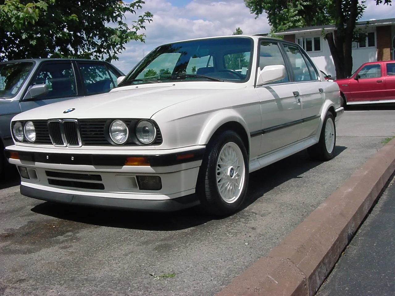 BMW 3 series 324td 1989 photo - 12