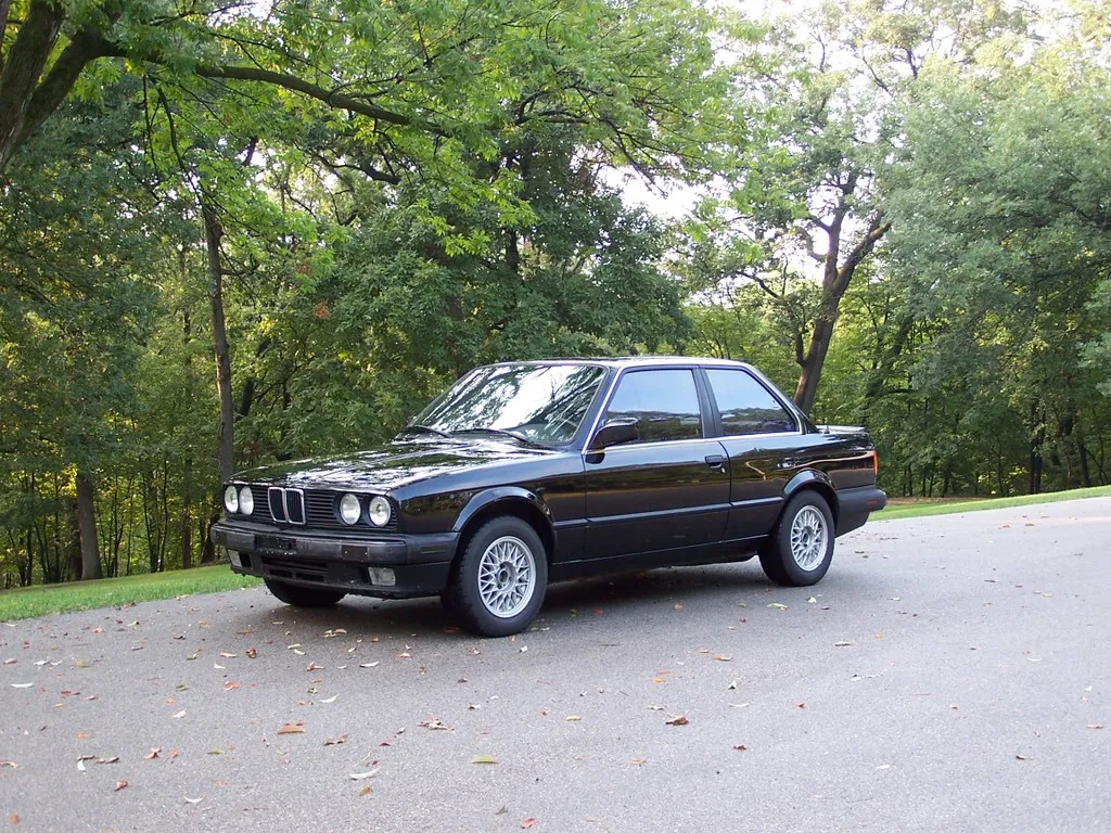 BMW 3 series 325is 1988 photo - 3