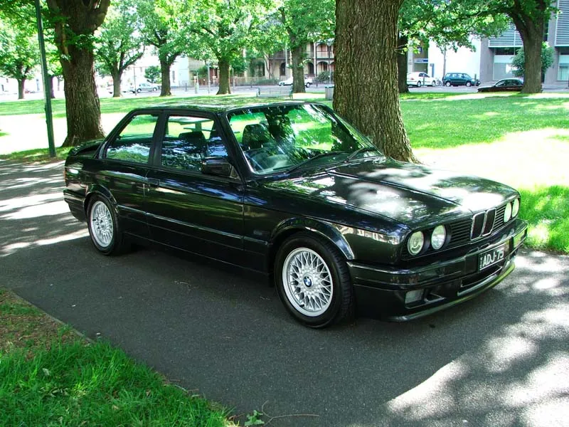 BMW 3 series 325is 1989 photo - 4