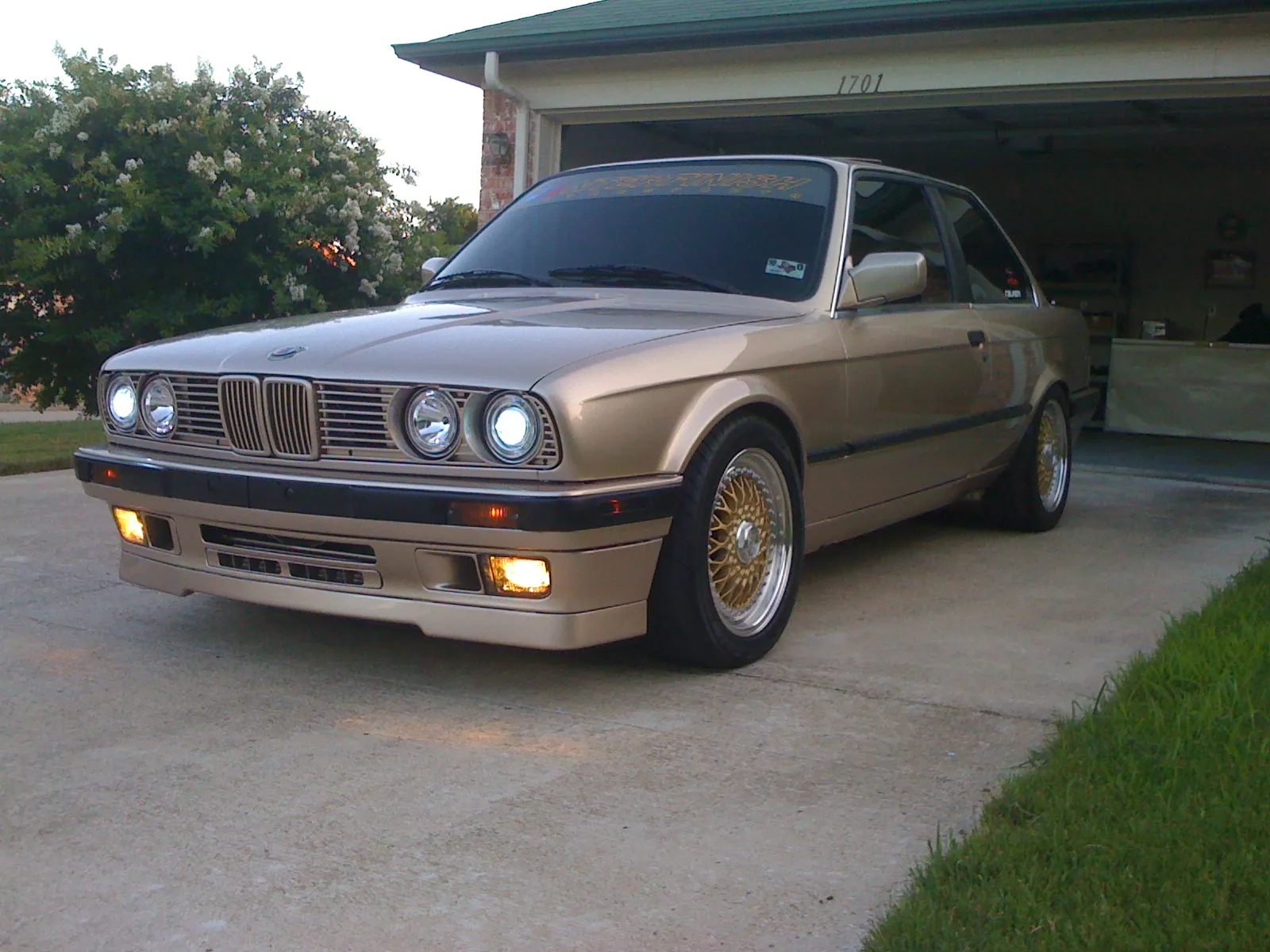 BMW 3 series 325is 1991 photo - 10