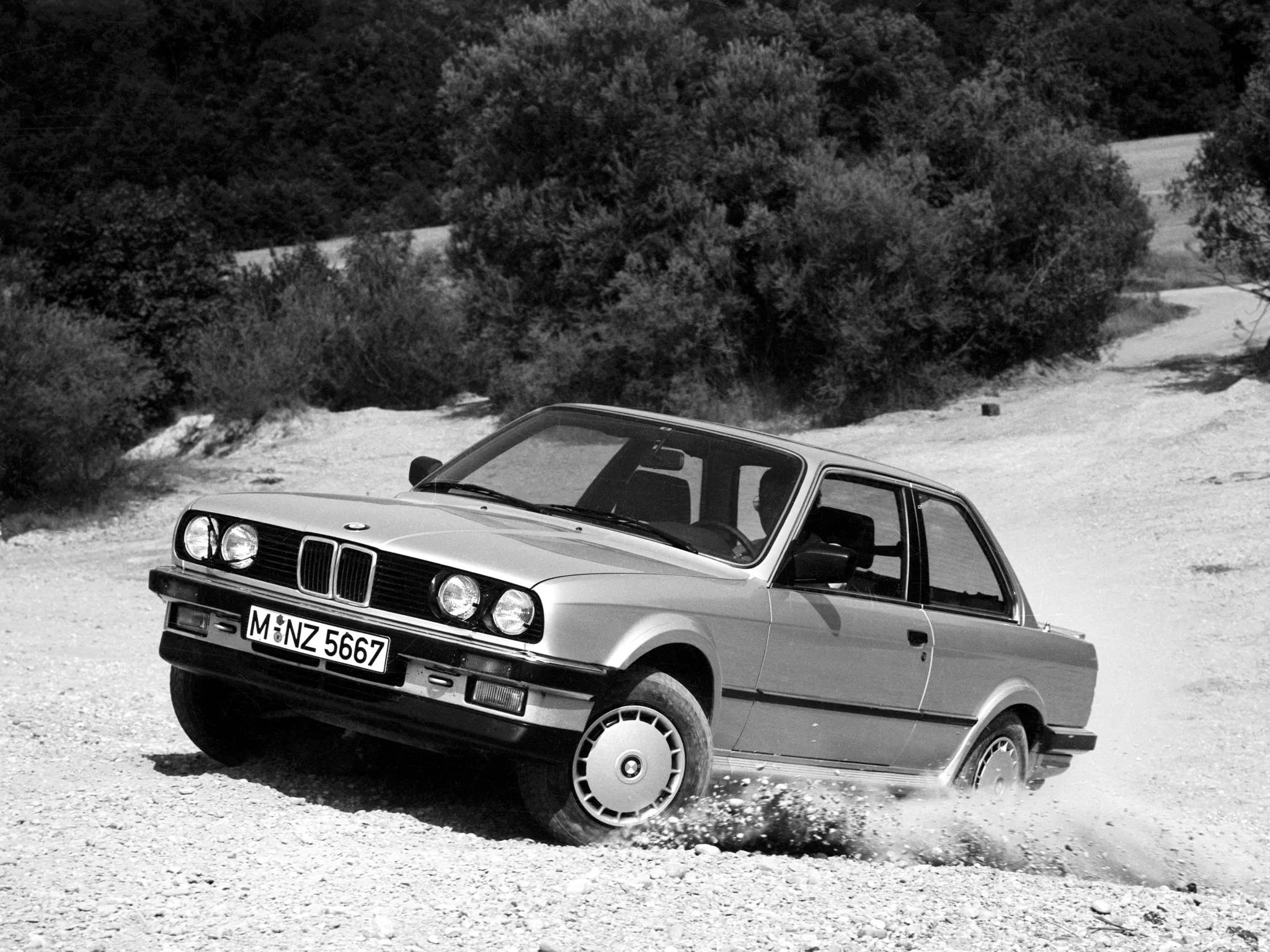 BMW 3 series 325ix 1987 photo - 12