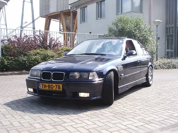 BMW 3 series 325ix 1992 photo - 10