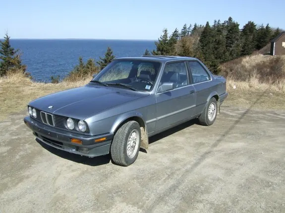 BMW 3 series 325td 1990 photo - 11