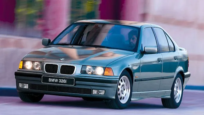 BMW 3 series 328i 1991 photo - 8