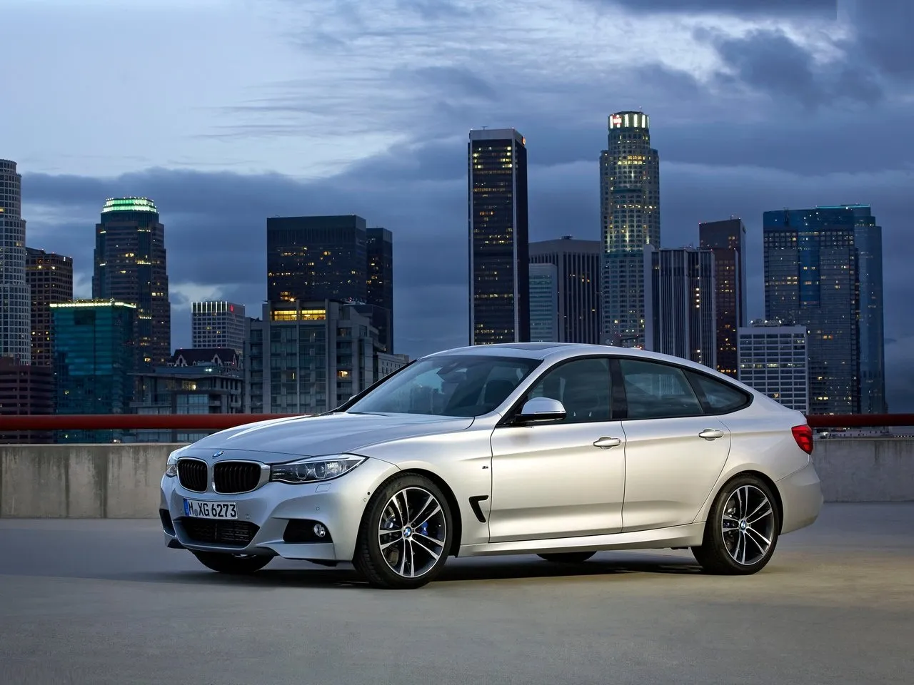 BMW 3 series 335i 2014 photo - 9