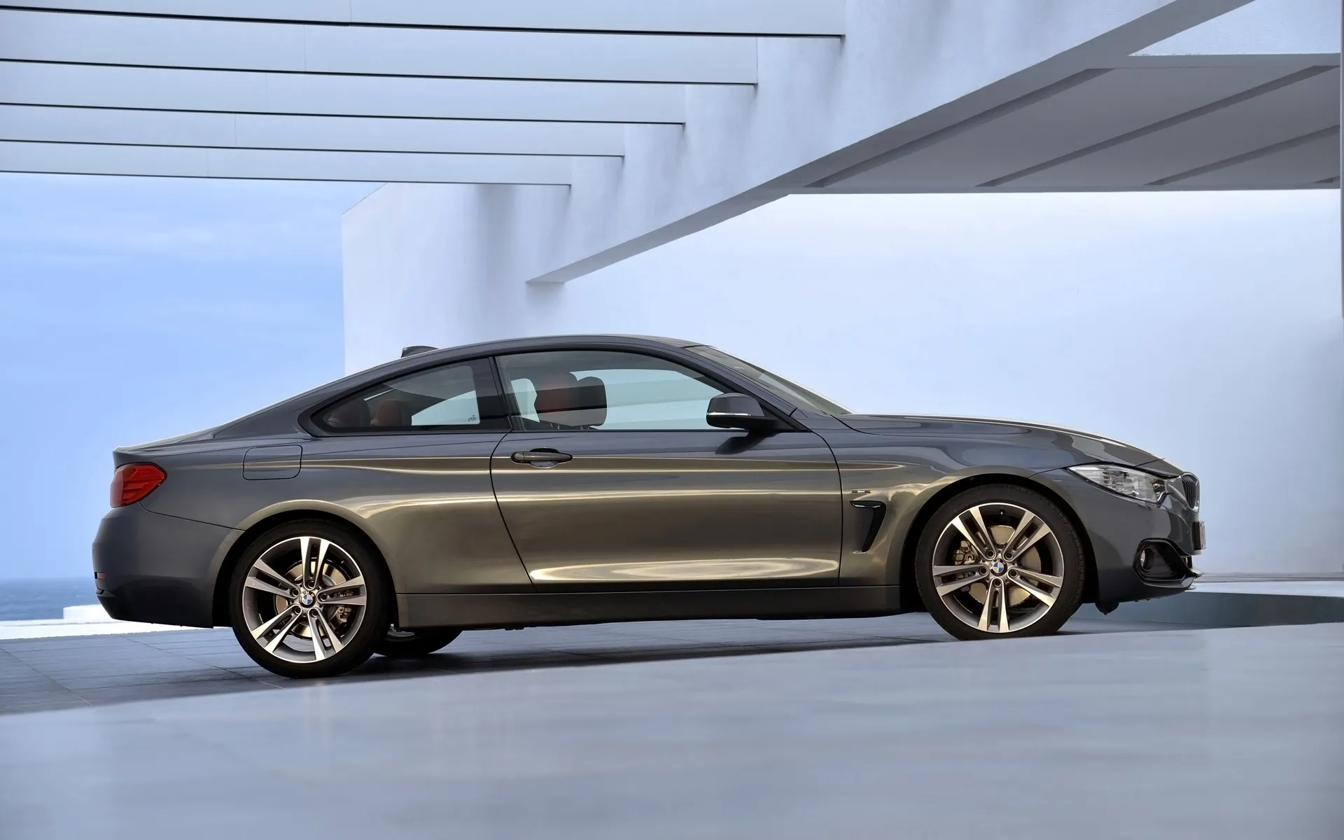 BMW 4 series 418d 2013 photo - 6
