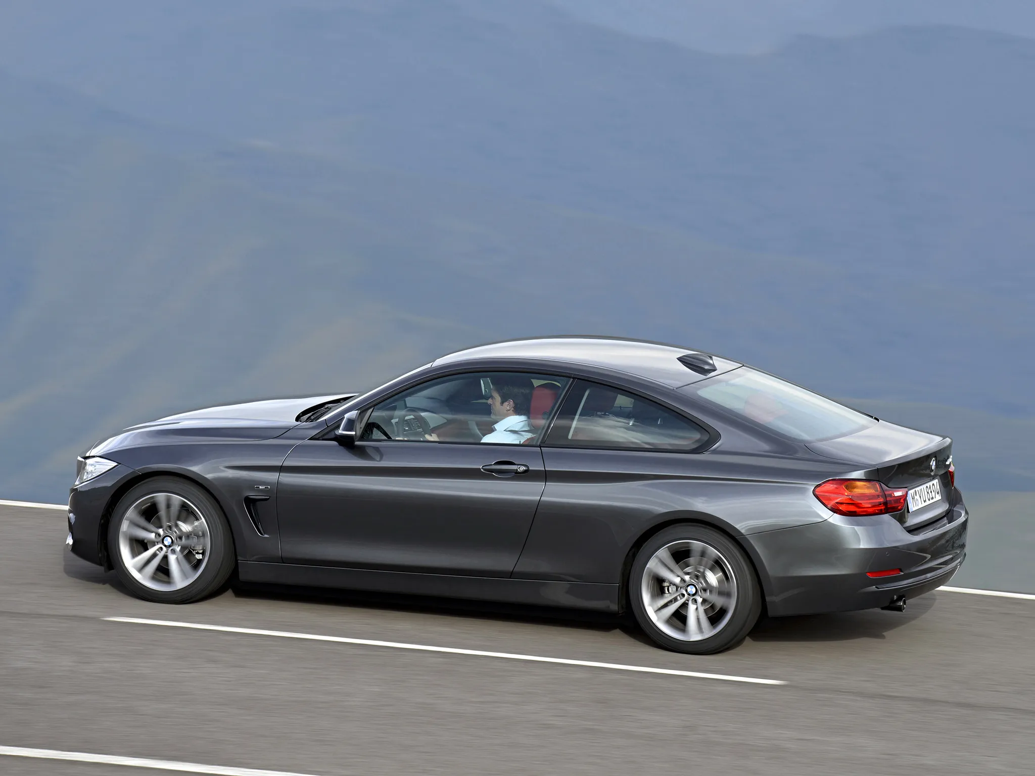 BMW 4 series 420d 2013 photo - 7