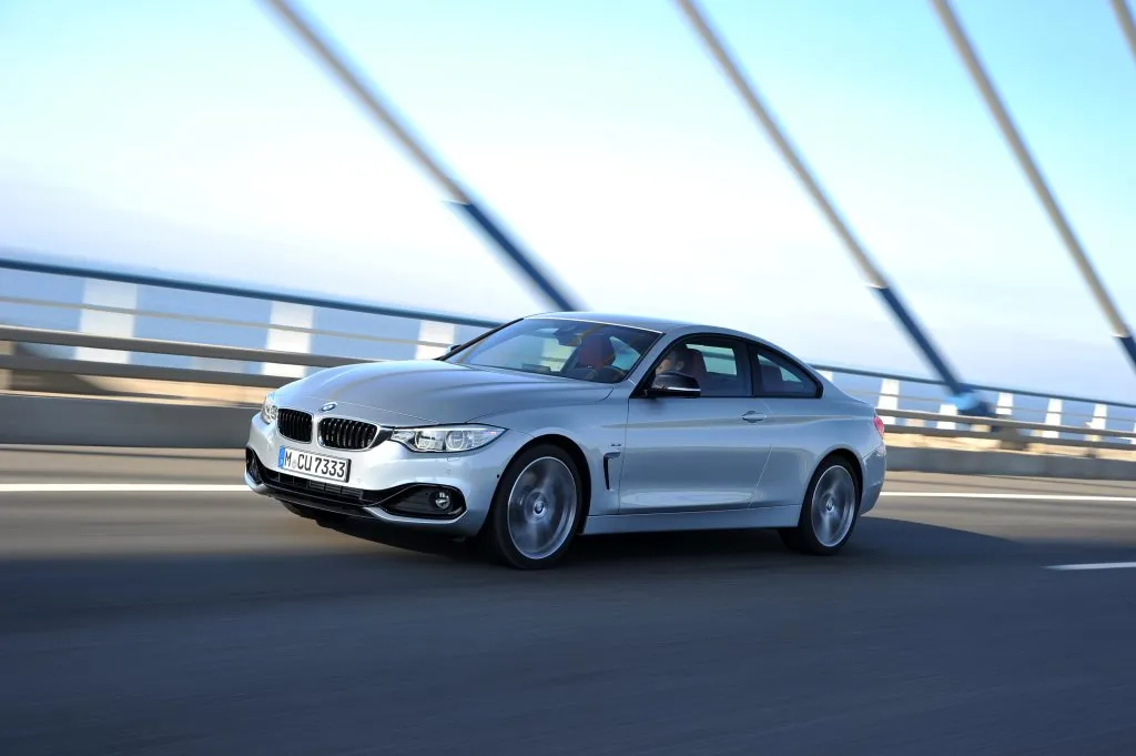 BMW 4 series 420i 2013 photo - 9