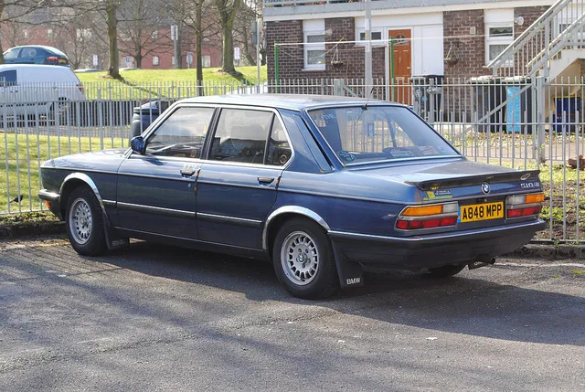 BMW 5 series 518 1983 photo - 1