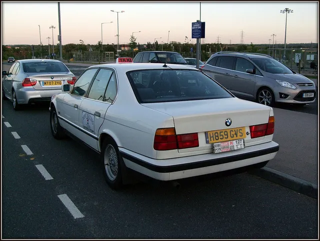 BMW 5 series 518i 1984 photo - 12