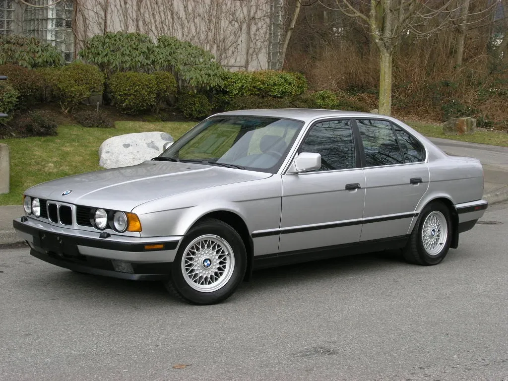 BMW 5 series 518i 1990 photo - 7