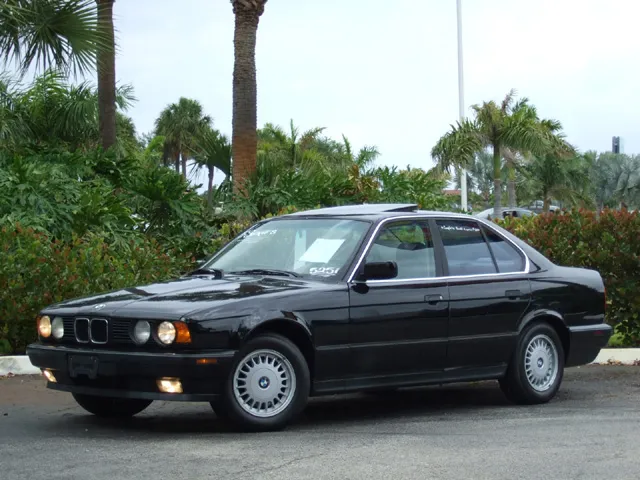 BMW 5 series 518i 1991 photo - 4