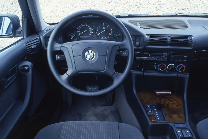 BMW 5 series 518i 1995 photo - 4