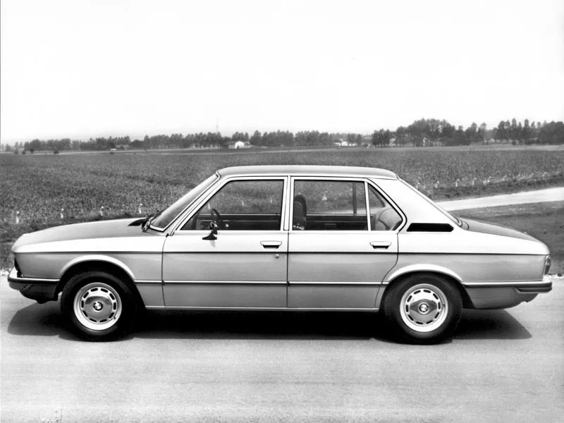 BMW 5 series 520 1976 photo - 12