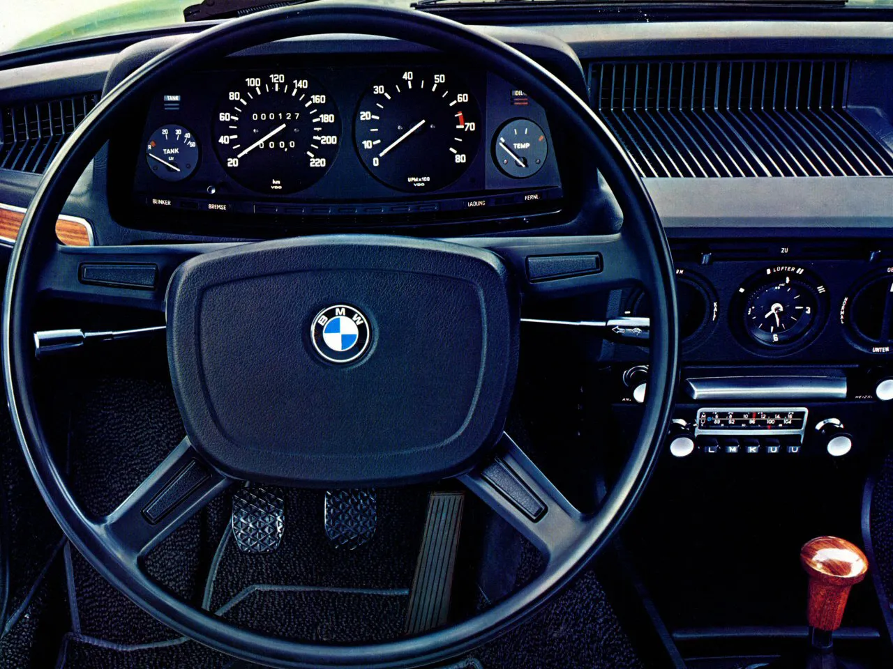 BMW 5 series 520i 1976 photo - 12