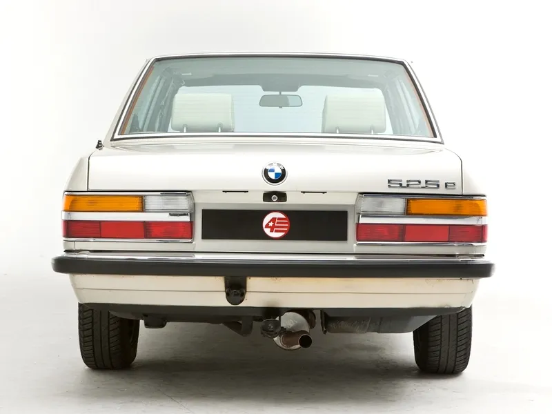 BMW 5 series 525e 1981 photo - 2