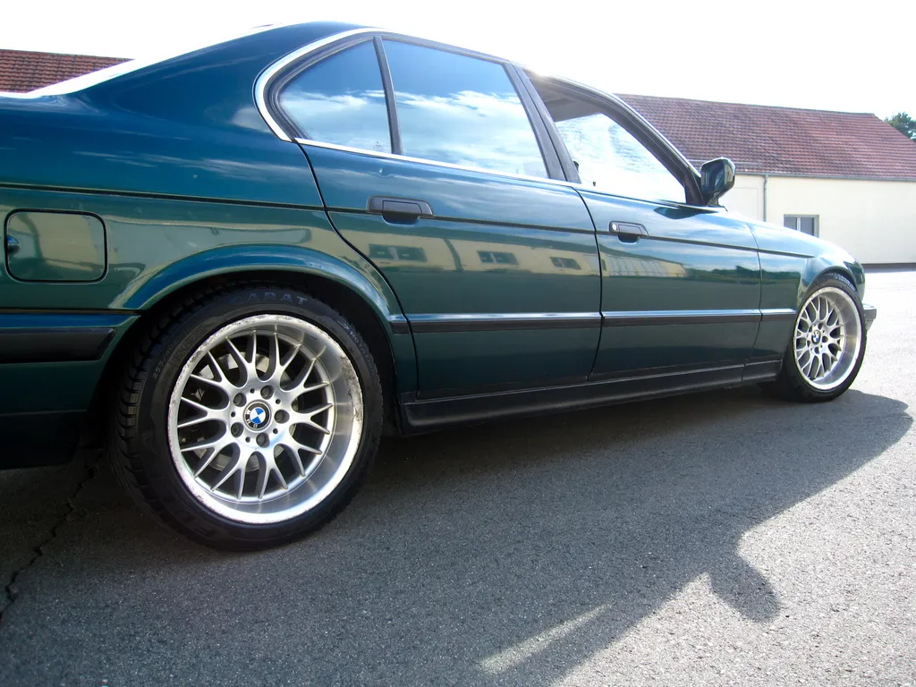 BMW 5 series 525ix 1992 photo - 9