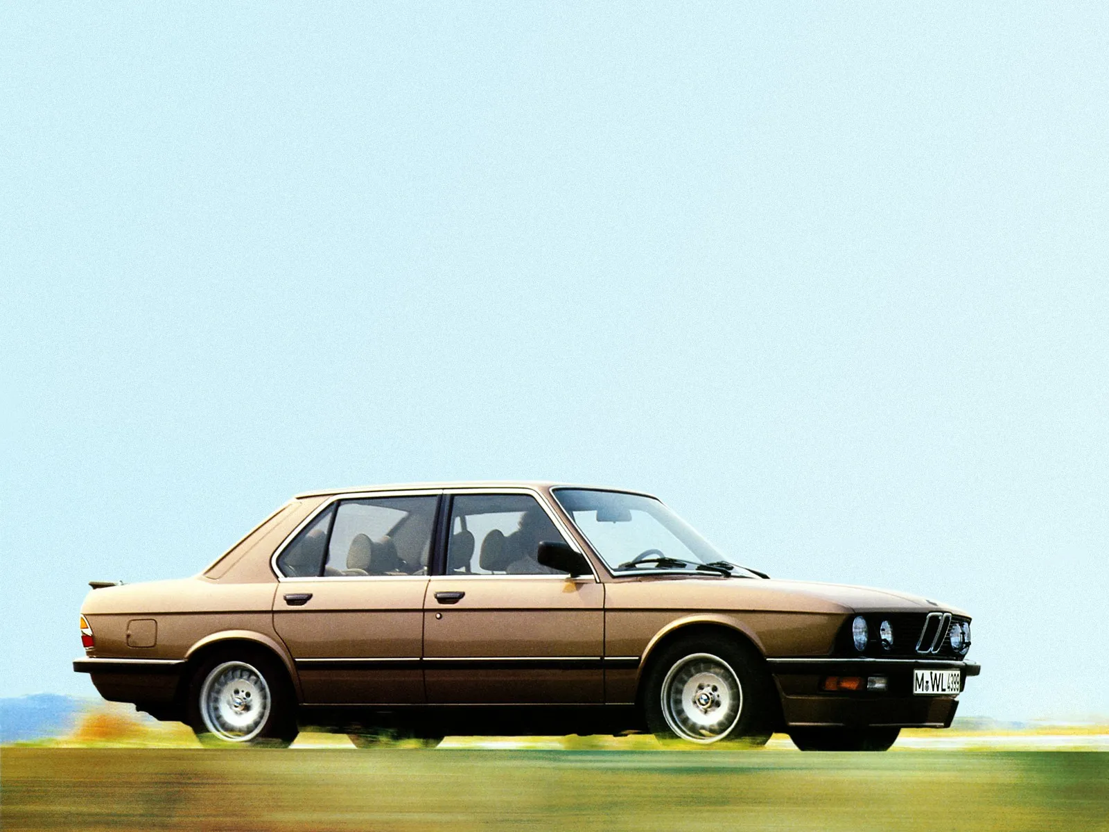 BMW 5 series 528e 1981 photo - 4