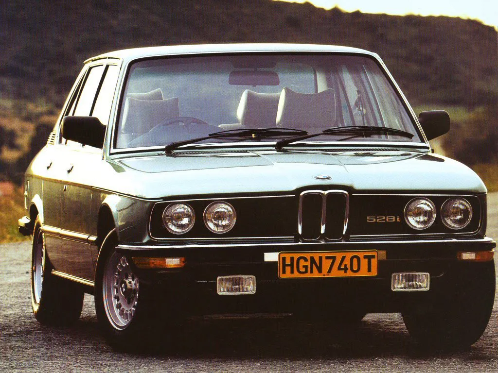 BMW 5 series 528i 1976 photo - 9