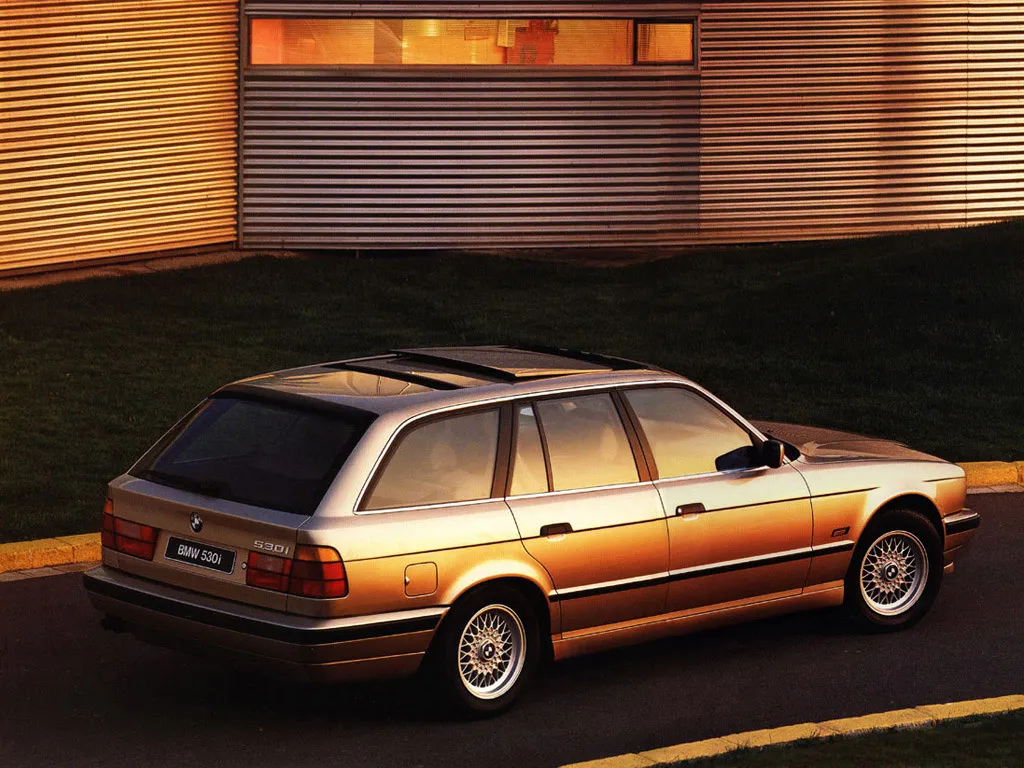 BMW 5 series 530i 1992 photo - 11