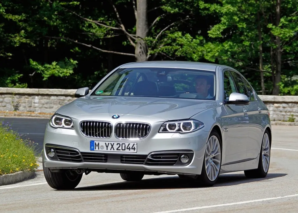 BMW 5 series 535d 2014 photo - 10