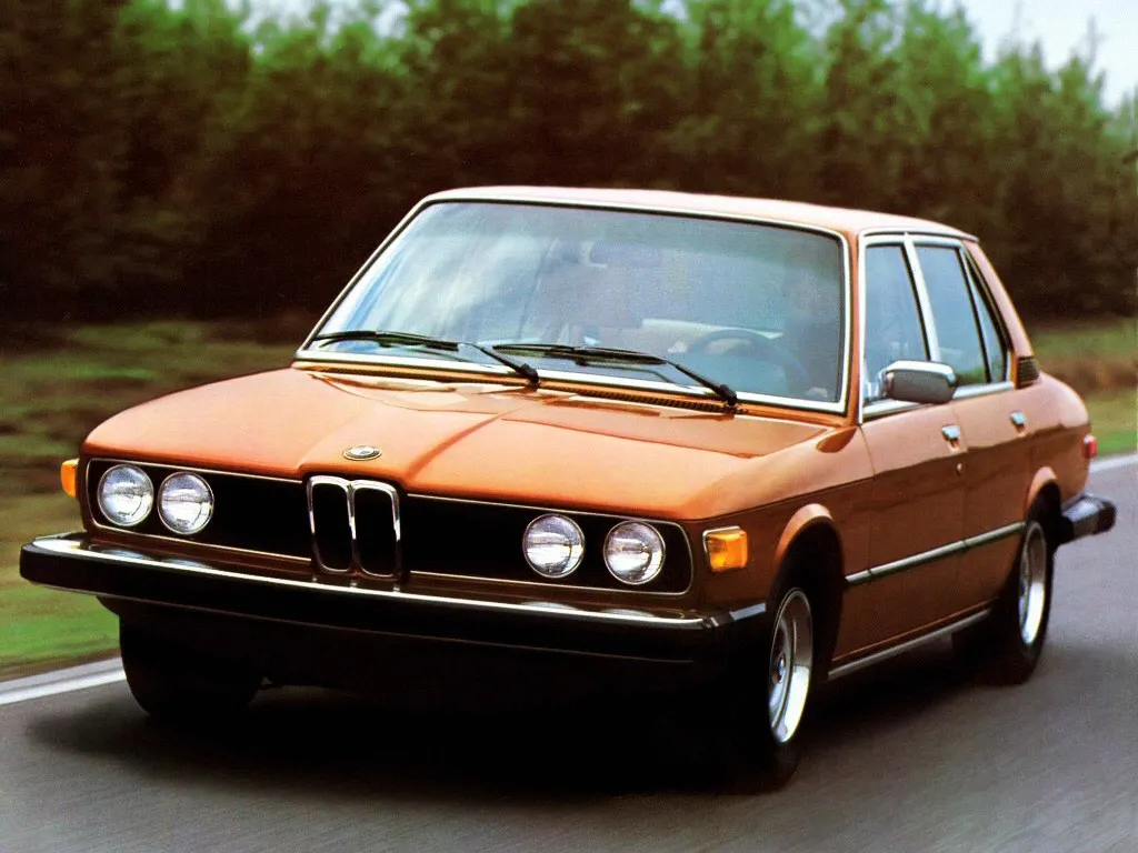 BMW 5 series 535i 1981 photo - 10
