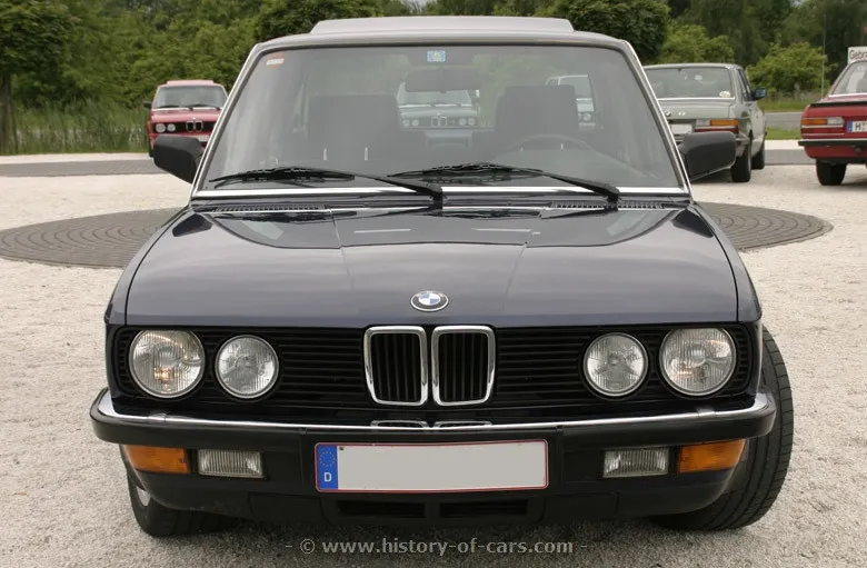 BMW 5 series 535i 1984 photo - 8
