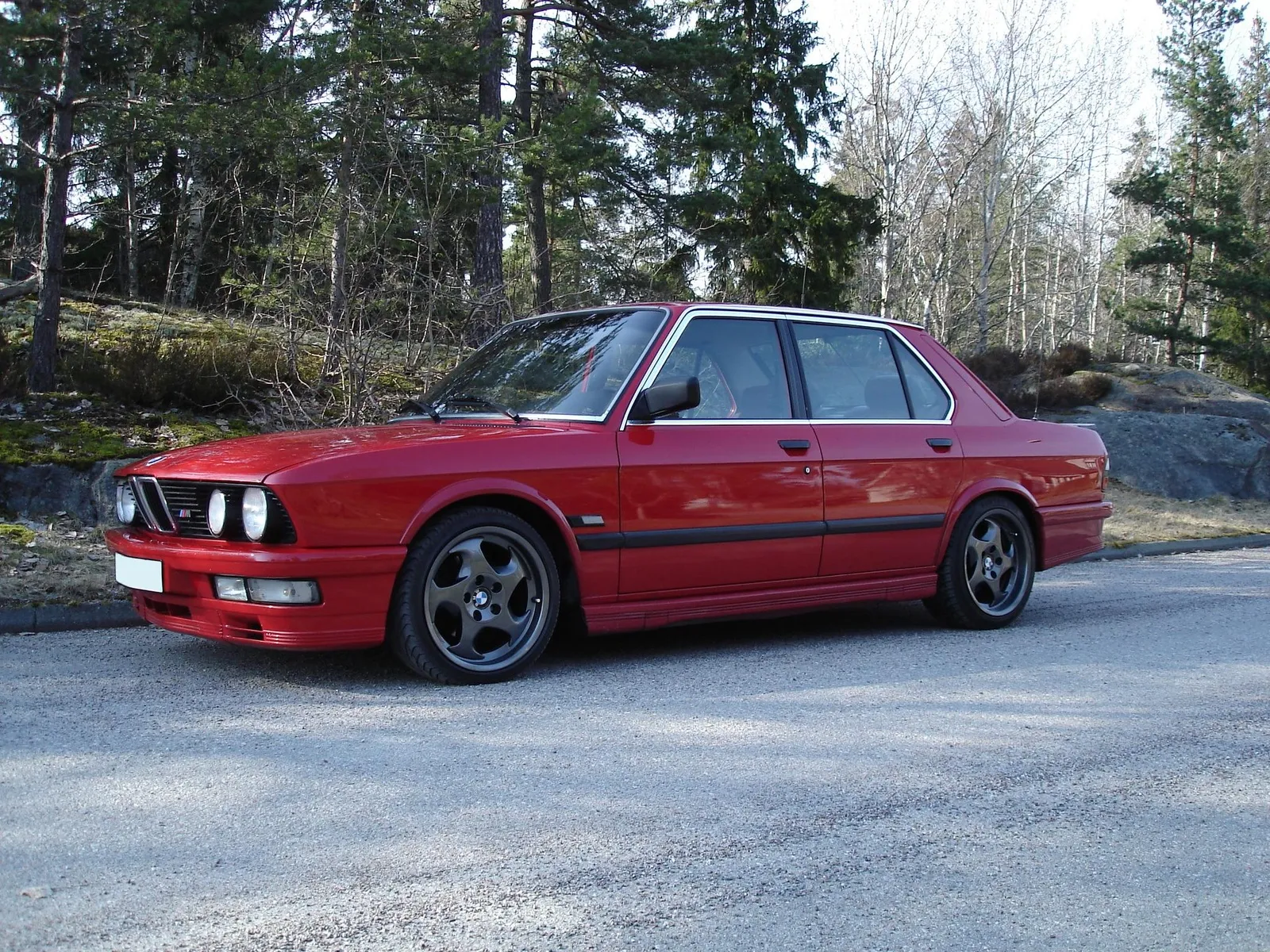 BMW 5 series 535i 1985 photo - 2