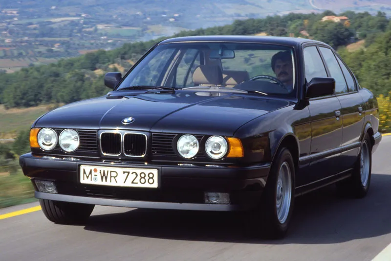 BMW 5 series 540i 1988 photo - 8
