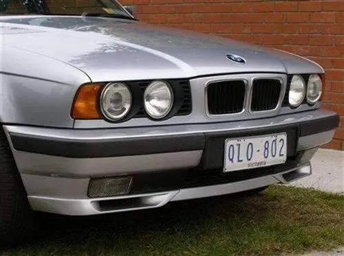 BMW 5 series 540i 1993 photo - 12