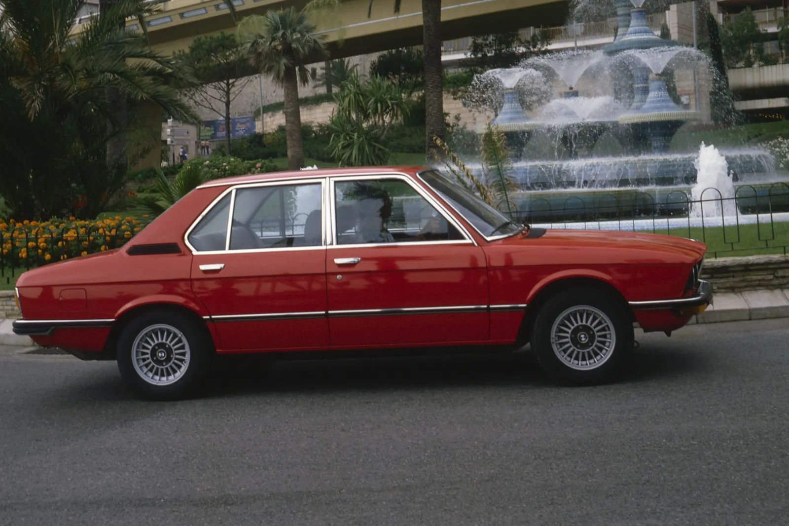BMW 5 series M535i 1977 photo - 7