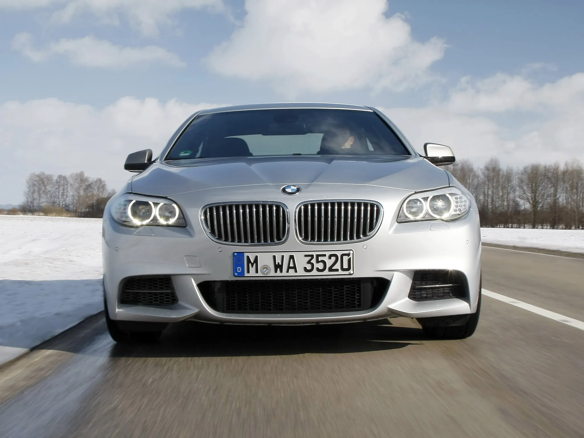 BMW 5 series M550d 2012 photo - 7