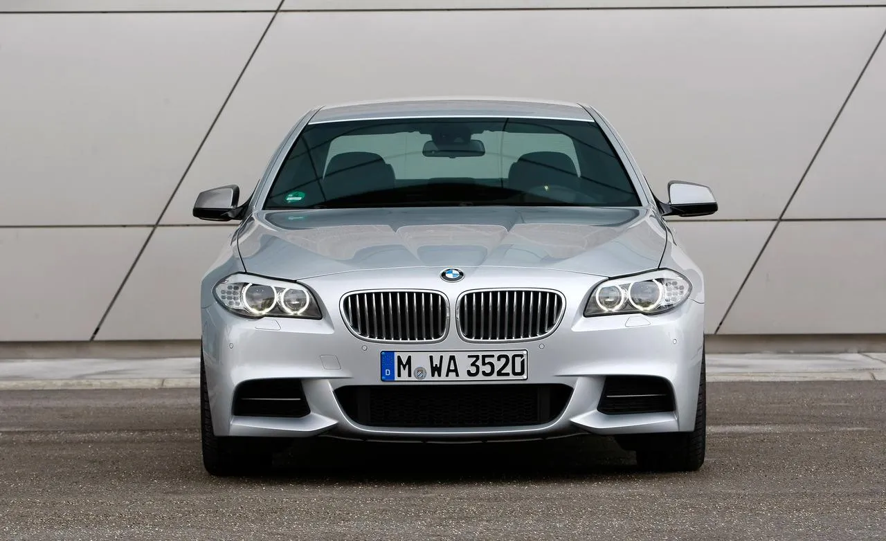 BMW 5 series M550d 2013 photo - 12