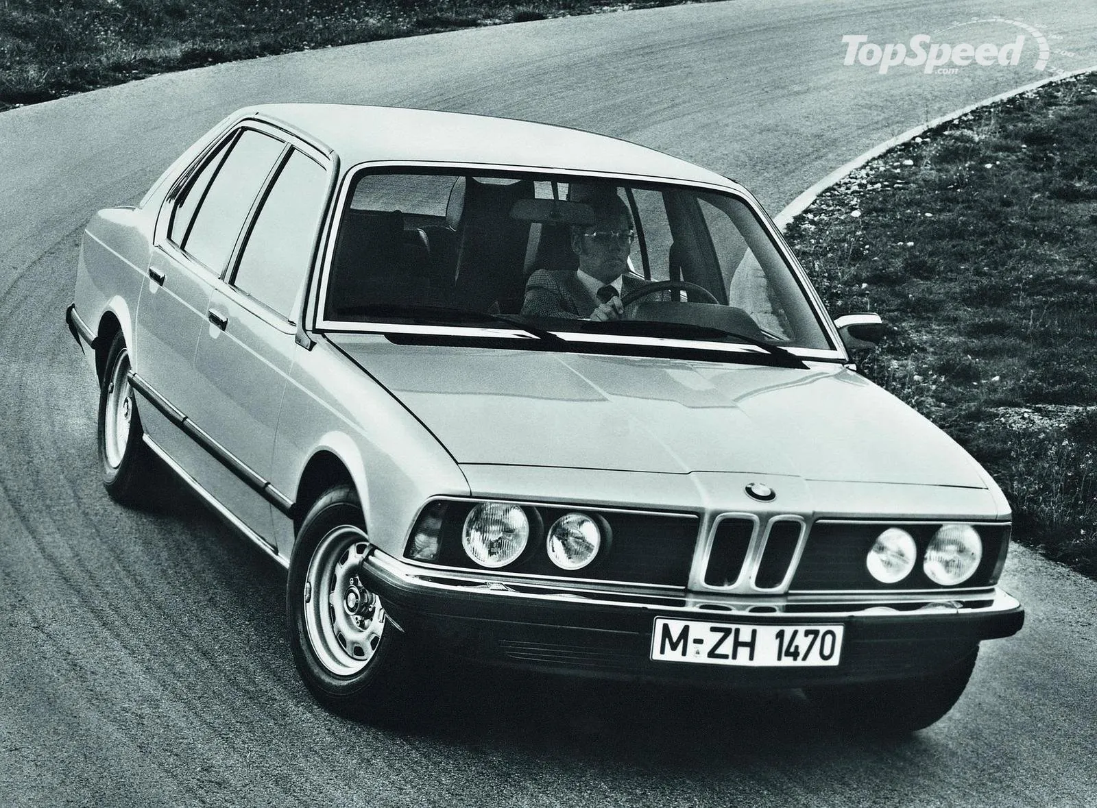 BMW 7 series 728i 1987 photo - 11
