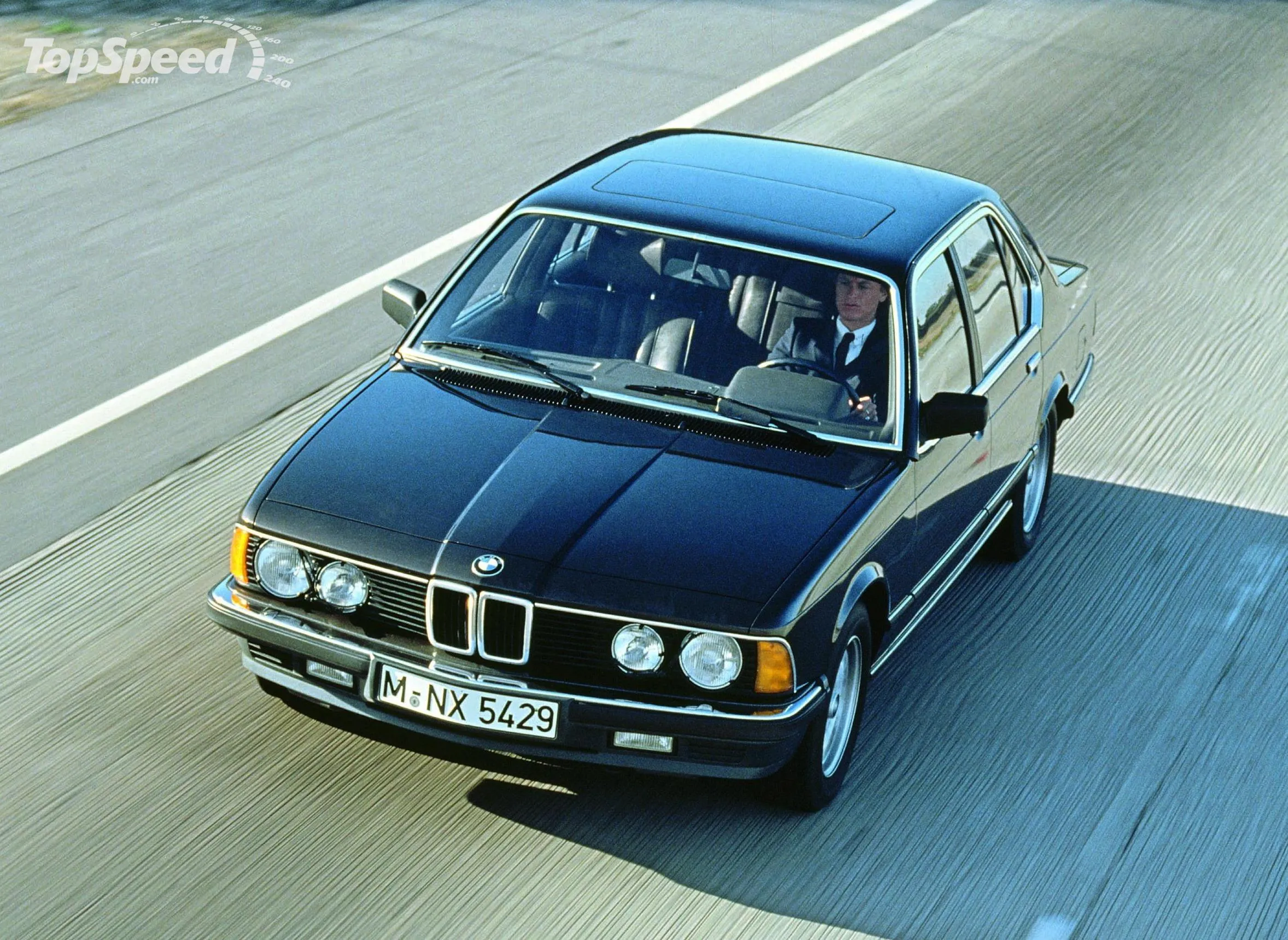 BMW 7 series 728i 1987 photo - 4