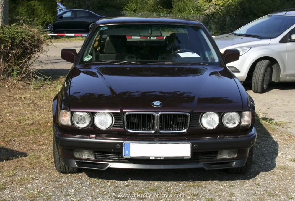 BMW 7 series 730i 1992 photo - 10