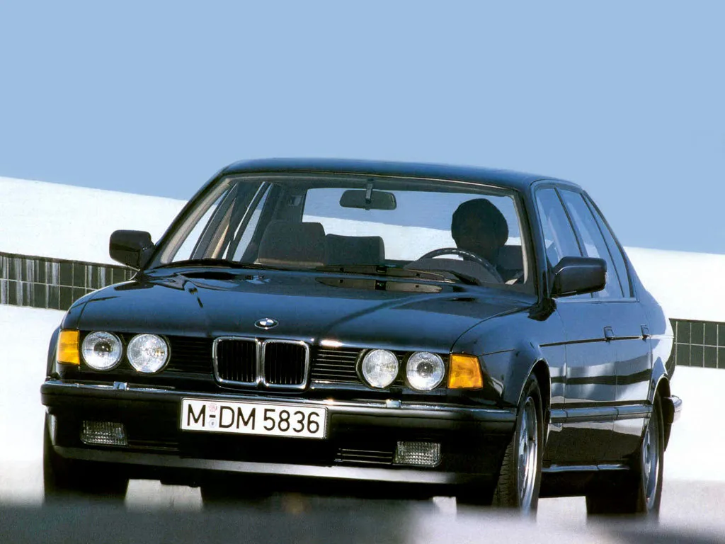 BMW 7 series 730i 1992 photo - 12